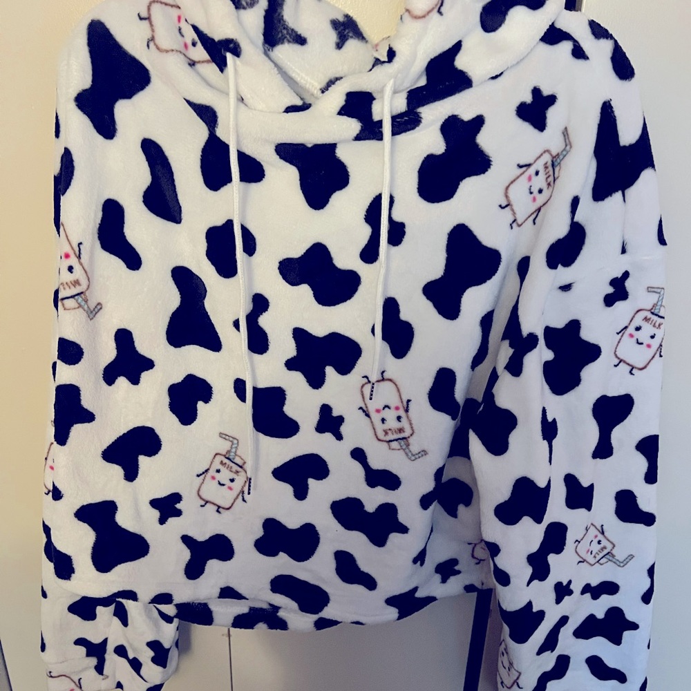 PLUS Cartoon and Cow Pattern Drawstring Hooded Flannel PJ Top